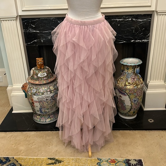 NWOT “SOHO APPAREL” rose pink sheer ruffled maxi skirt - Picture 4 of 5